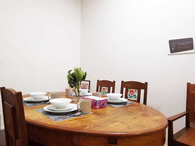 Changi Court ) FULLY Furnished CONDO Co-Living Condo $1390 Inclusive of Utilities