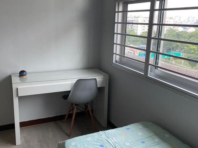 Cosy Room for Single Female