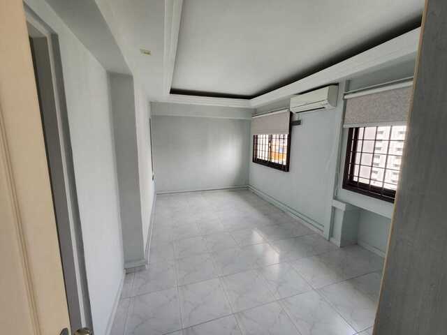 Shared room in tampines