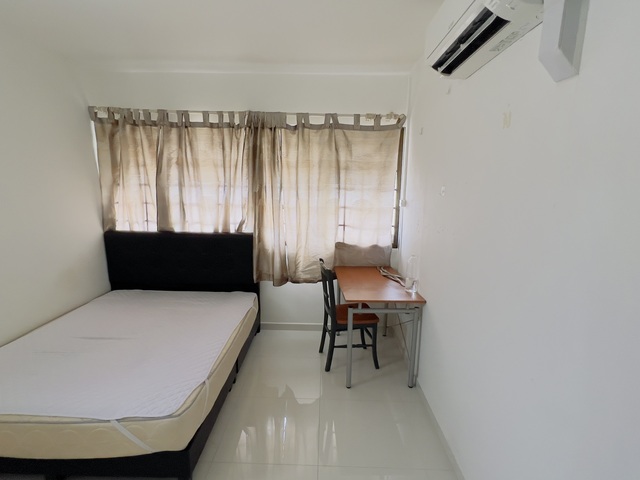 Nice windy common room available