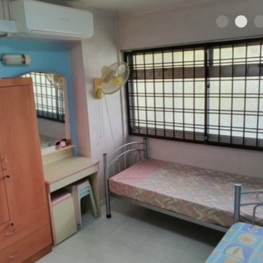 Best location near many amenities, include mrt. No need walk very far.