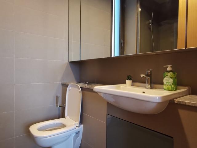 Rare Gem @ Skyline Residences - Common Rooms, mins to CBD, Biz hubs, and NUS