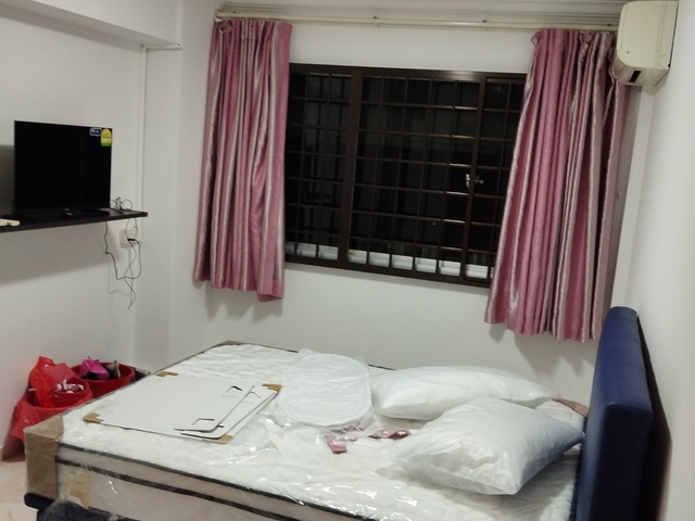 Common Room For Rent