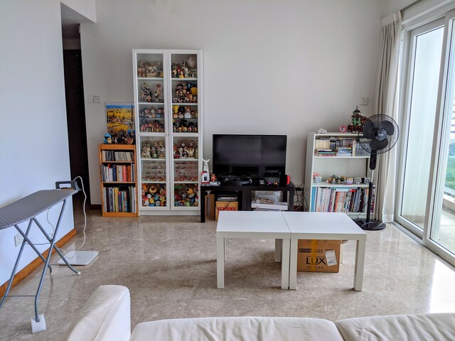 master-bedroom-with-ensuite-bathroom-sharing-with-female-malaysian-chinese-roommate_1702223606_large.jpg