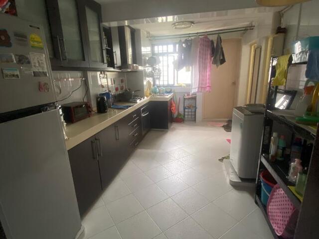 Furnished Single Room @158 Mei Ling St, No Landlord Stay