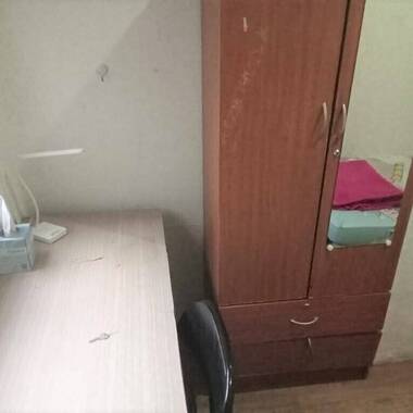 Single room with wash basin at lavender street near bugis city. Room code: LavSasin