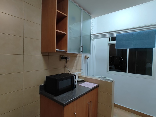 Woodlands Room for Rent