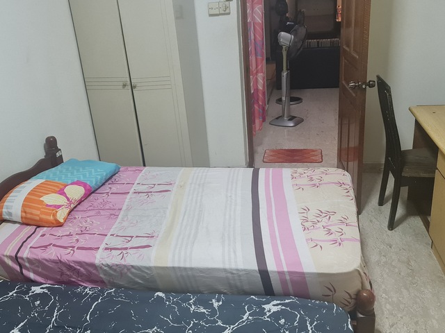 Room For Rent Choa Chu Kang Singapore HDB Commonroom With Sharing