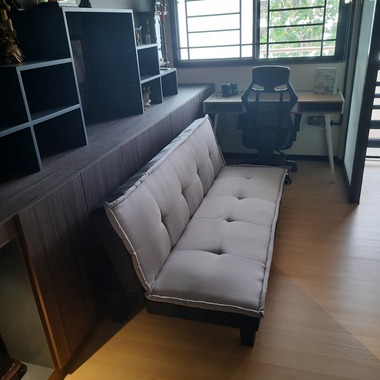 TWO (2) mins walk to Tampines East *HDB@Tampines Street 42*