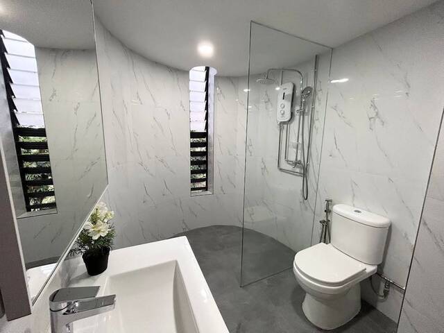 Newly Furnish Master Room - Tiong Bahru MRT , Expats Choice....!