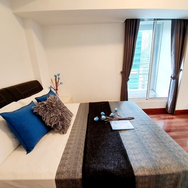 Downtown Core / Central Business District - Furnished 1 bedroom Unit