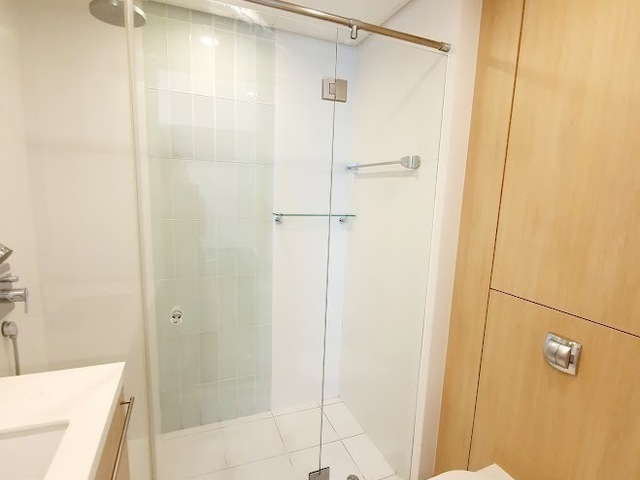 Downtown Core / Central Business District - Furnished 1 bedroom Unit