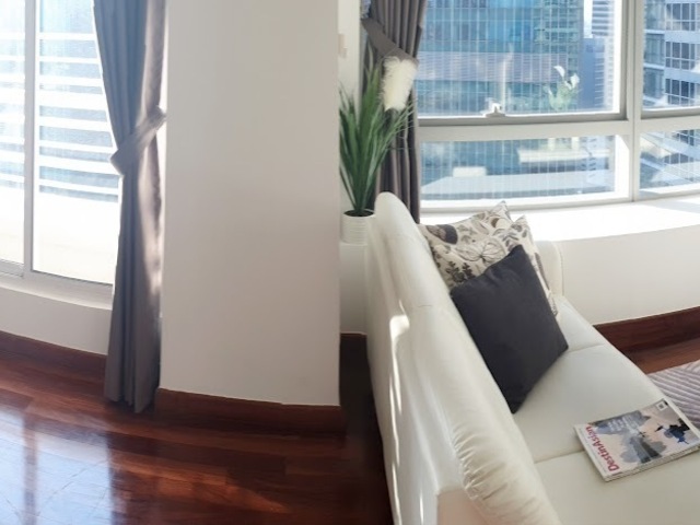 Downtown Core / Central Business District - Furnished 1 bedroom Unit