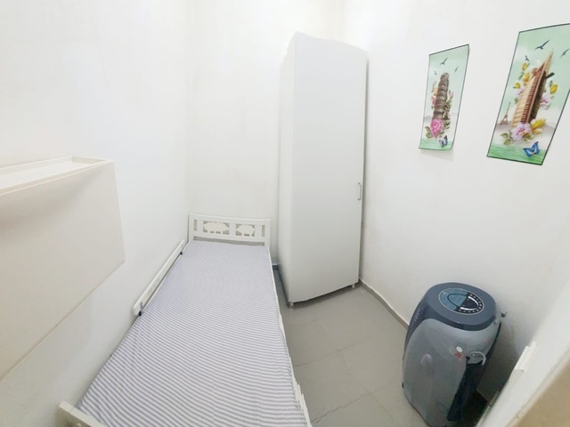Single room with own toilet - Casa Merah MRT