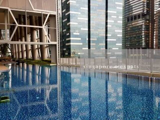 Outdoor Balcony Queen Room @ Shenton Way . Marina bay MRT