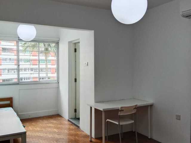 No owner, Ensuite Room(with attached bathroom) in Pandan Valley Condominium