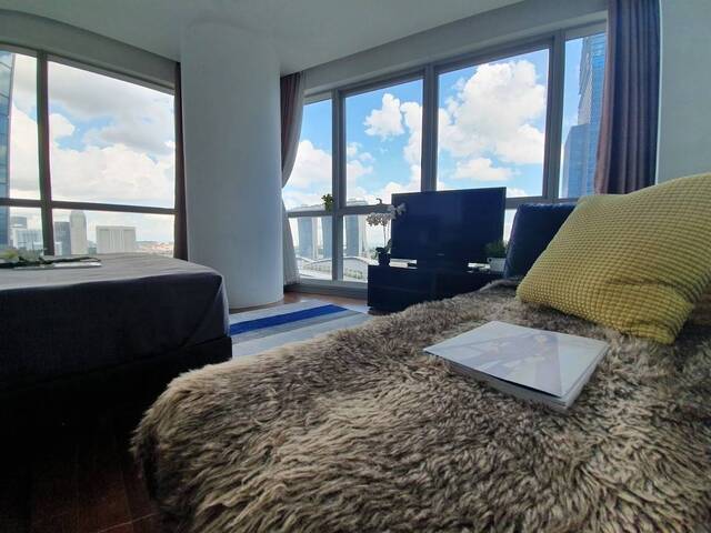 Marina Bay Sands , En-suite Master room for Rent . MBFC/DowntownMRT