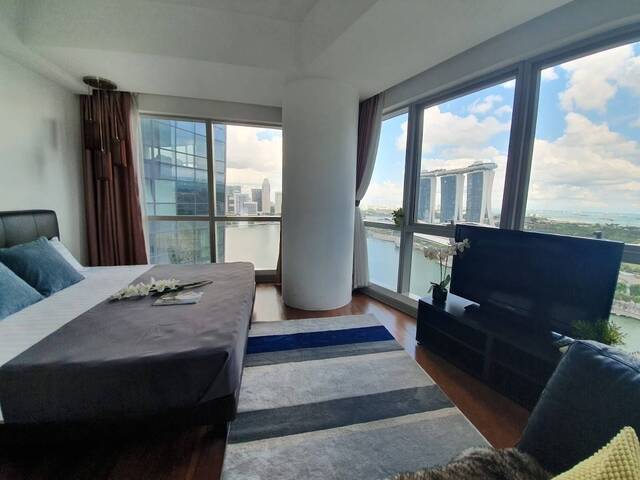 Marina Bay Sands , En-suite Master room for Rent . MBFC/DowntownMRT