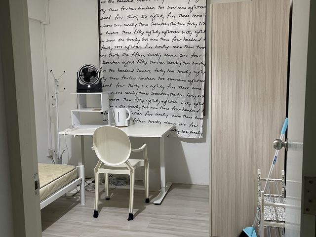 Common Bedroom with Kitchen Bathroom Rental / Dine @ the Kitchen