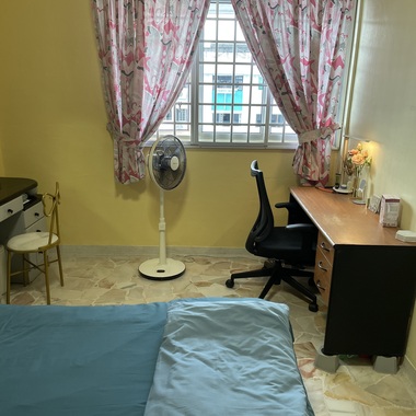 Room near MRT