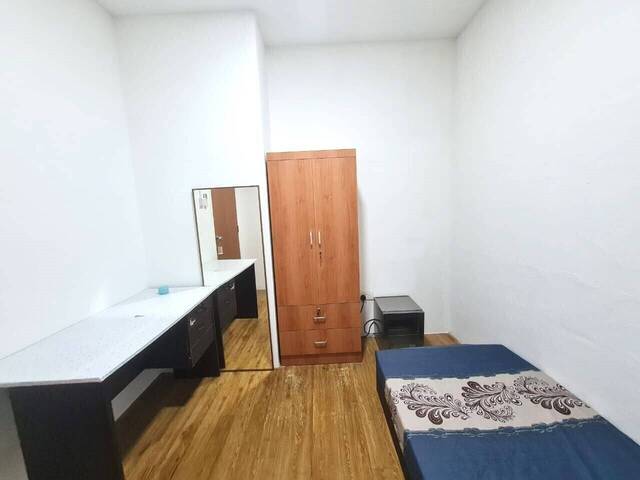 Singlebed room at lavender street. Room code: lavd.