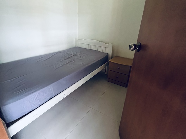 Single room for rent - Hougang