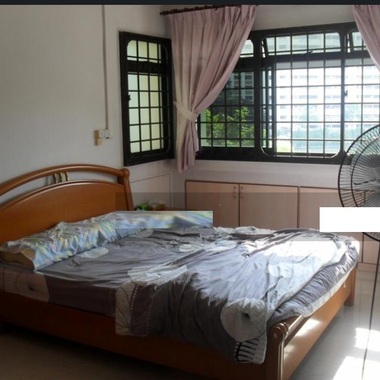 Master room available for rent near admirality