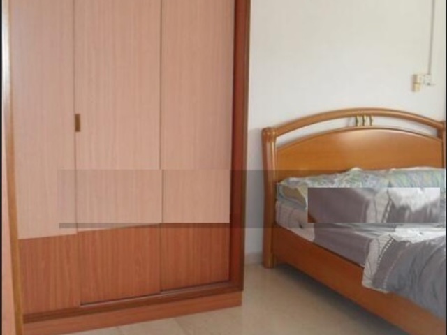 Master room available for rent near admirality