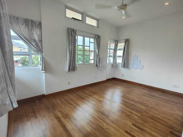 Huge Master Room - Lentor MRT Station (TE5)