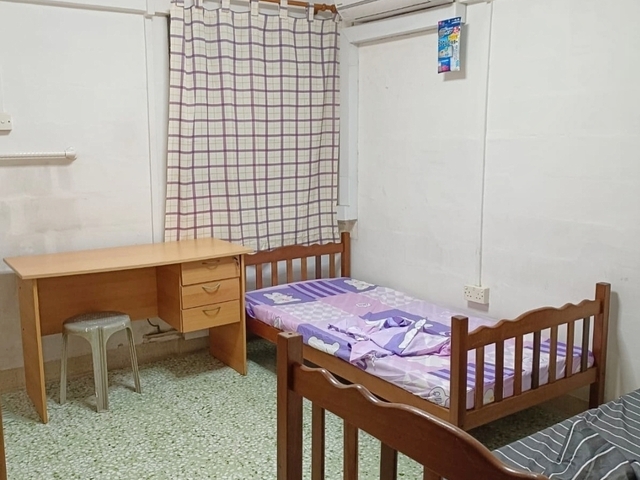 Room for rent Clementi, Singapore - Opposite MRT, Master room @ 432 ...