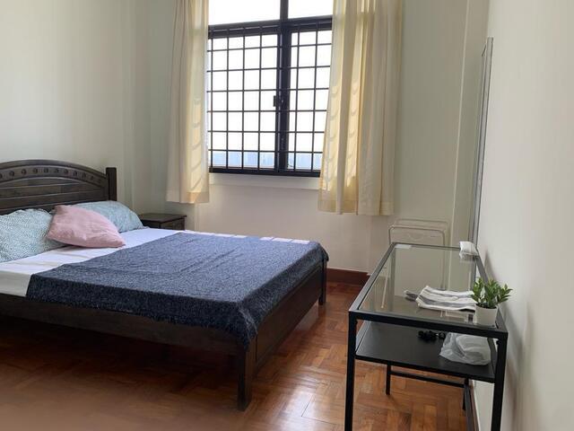 Clean and Cosy and Well Designed Room in West Singapore