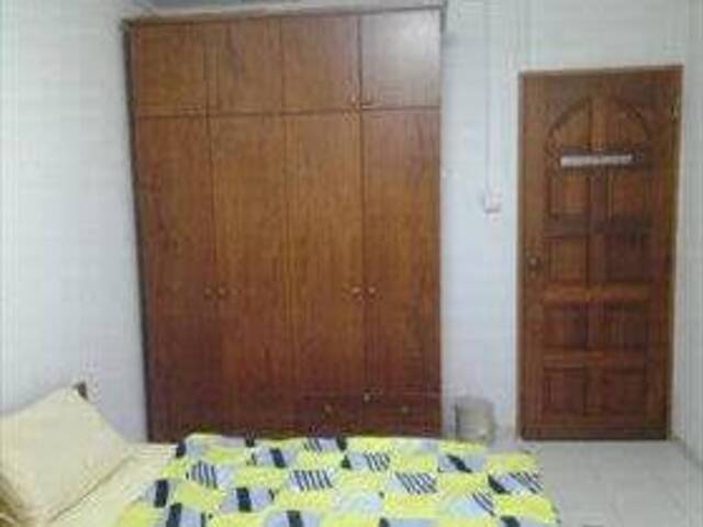 Common Room for 1 lady or 2