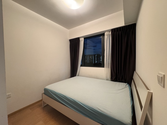 Fully furnish condo with swimming pool /road view, quiet & high floor