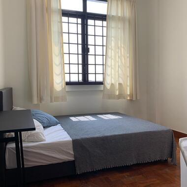 Clean and Cosy and Well Designed Room in West Singapore