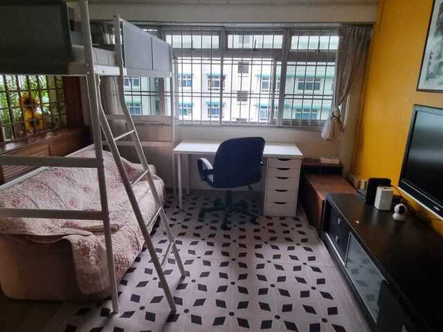 High Floor Corner Unit, Very Windy, 10 mins walk to Yew Tee MRT