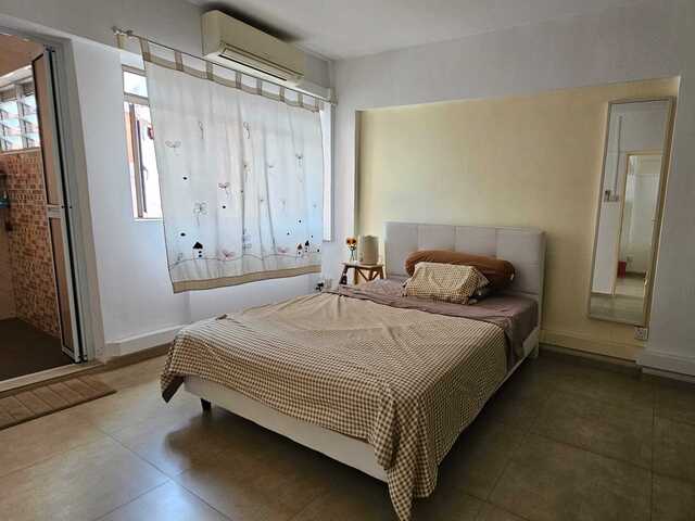 Master bedroom for rent - Potong Pasir