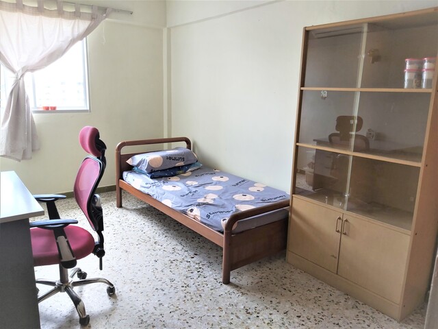 7mins walk to AMK MRT, Common Room For 1 Lady
