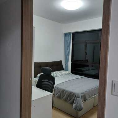 $750/1 pax $1000/2 pax eateries n shops just below the block abt 3 mins walk to 2 Malls n MRT 2027