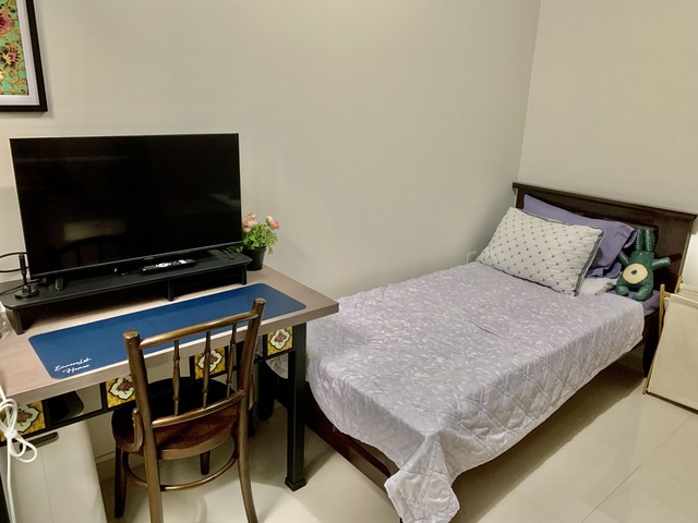 Pool View Condo Room (D8)