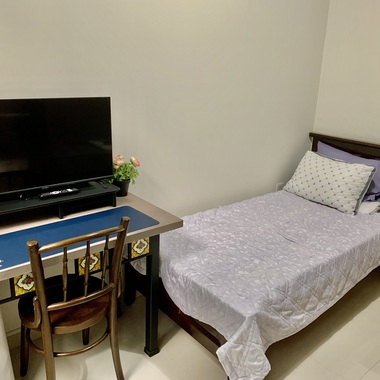 Pool View Condo Room (D8)