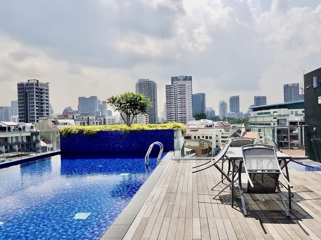 Pool View Condo Room (D8)