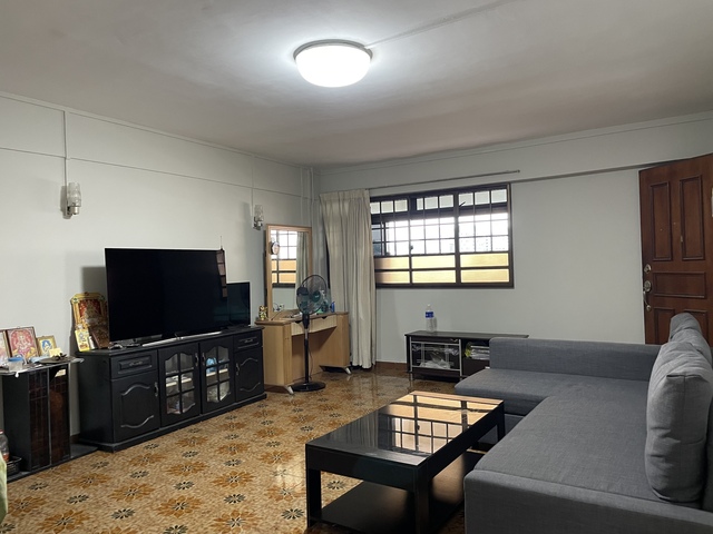 Common room for rent (bachelor’s accommodation)