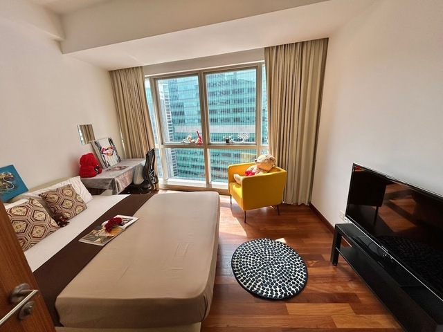 Fully Furnished Queen Room @ Downtown MRT - Raffles place MRT