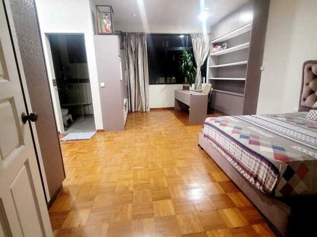 HIGH demand area 3rd floor master bedroom _ shared kitchen and common area with other tenanted room
