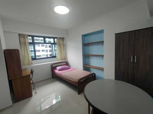 Room for rent Sengkang, Singapore - Near Fernvale LRT! Common room at ...