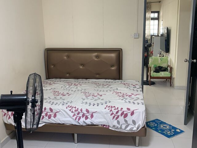 Blk 899B Common room available per 1 person