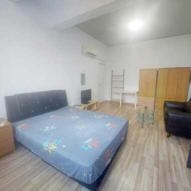 Rochor/ Jalan Besar Mrt Big Common Room for rent_8118..._No Agent Fees