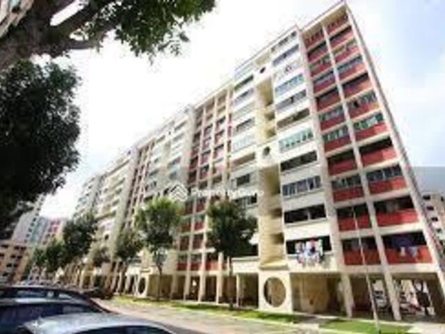 Master Room for Rent at Blk 310 Serangoon Avenue 2. (Male Only) NO AGENT FEE