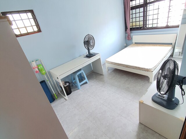 Room for rent Bukit Panjang, Singapore - Common room, 4mins walk to ...