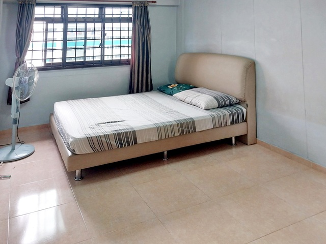 Room for rent, Near Vista Point, easy access woodlands health Centre